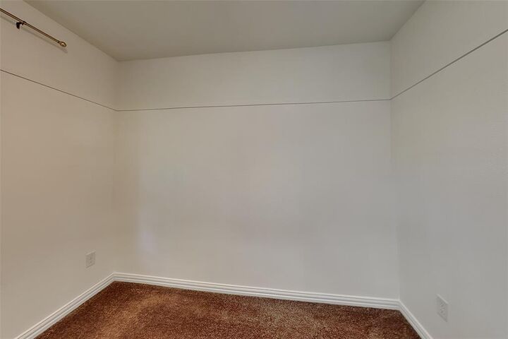 Property Photo: 3321 Rutz Street TX 75212