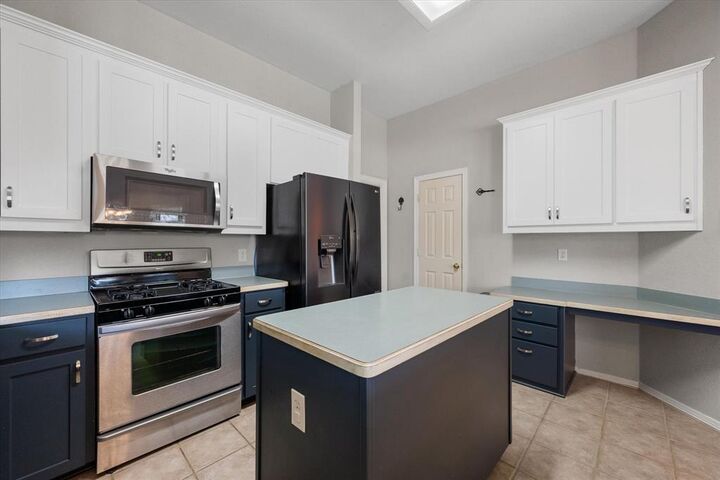 Property Photo: 2212 Nugent Drive TX 76063