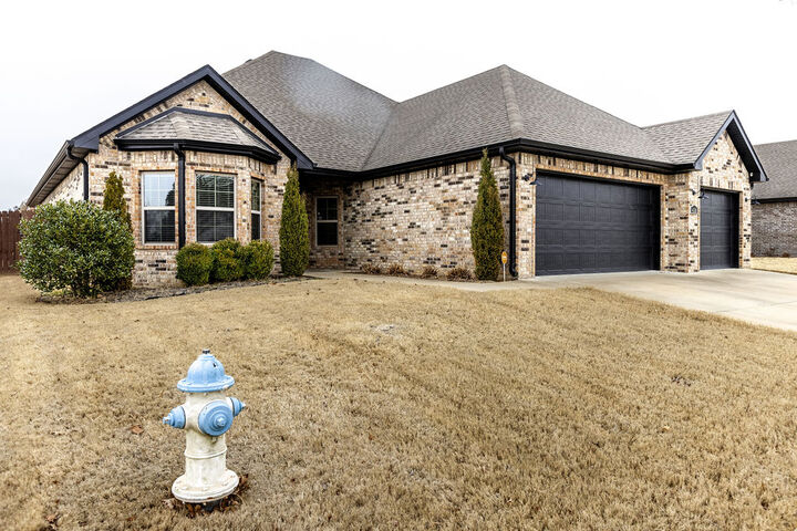 Property Photo: 438 N Reeds Bridge Drive AR 72704