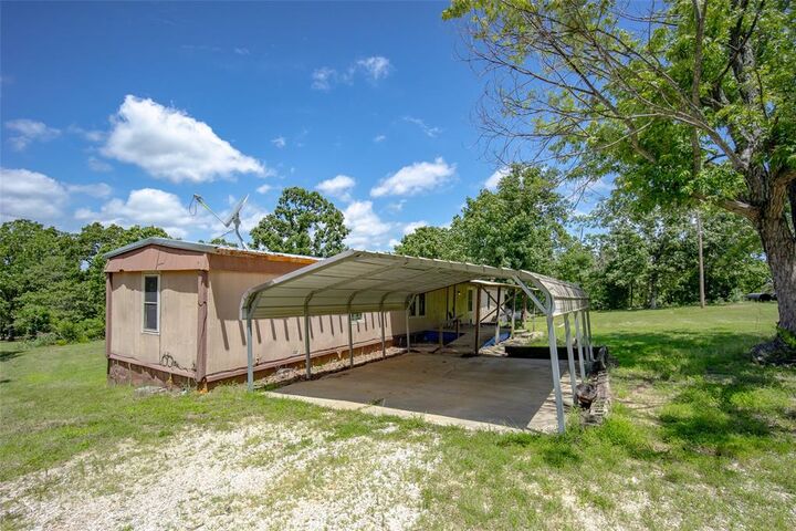 Property Photo:  11882 Ns 3650 Road  OK 74884 