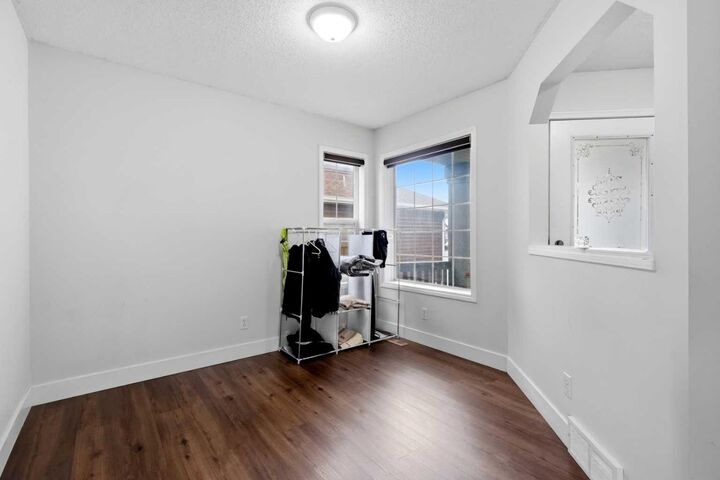 Property Photo: 6 Taralea Place NE AB T3J 4W6