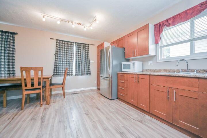 Property Photo:  9918 70 Avenue  AB T8V 5G6 