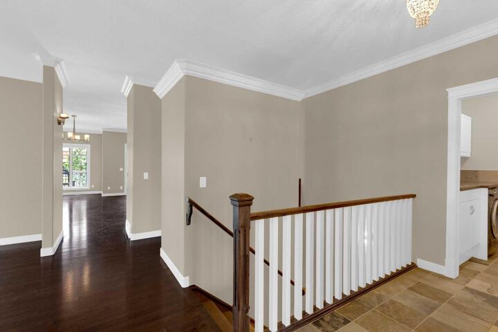 Property Photo:  8 Bridle Estates Manor SW  AB T2Y 4H4 