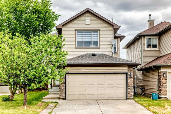 936 Cranston Drive SE — photo 1