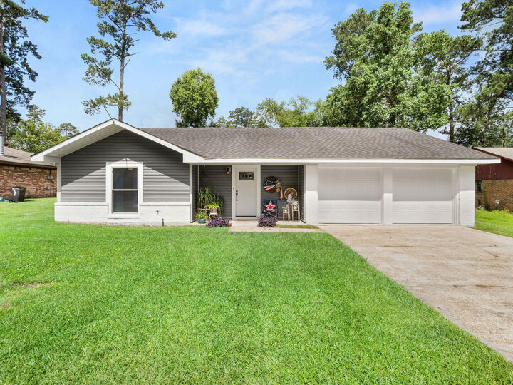 Property Photo:  605 Haynes  LA 70634 