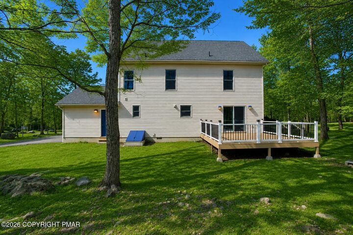 Property Photo:  8202 Woodchuck Court  PA 18301 