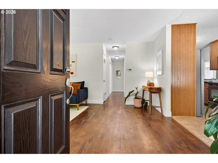 Property Photo:  10239 N Central St  OR 97203 