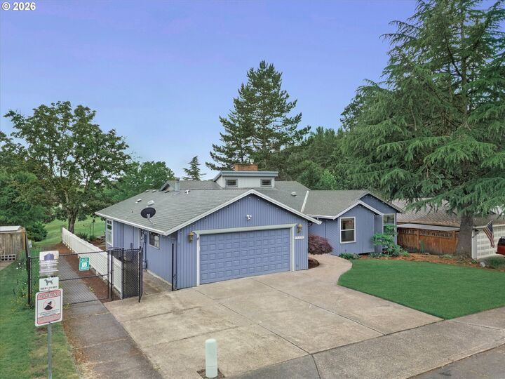 Property Photo:  12684 SE Regency View St  OR 97086 