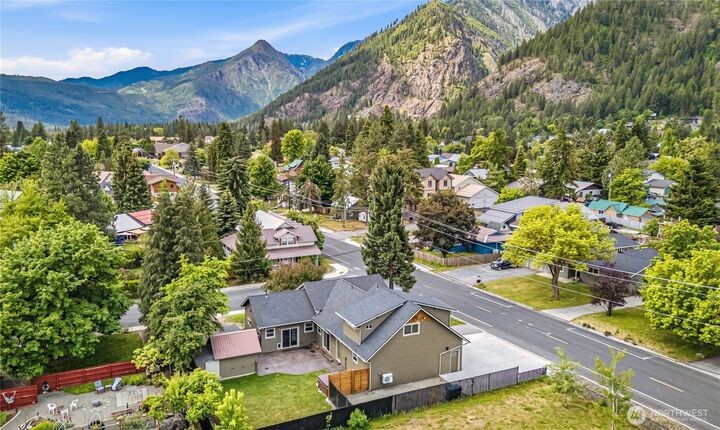 Property Photo: 106 Evans Street WA 98826