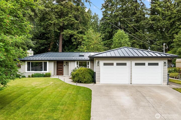 Property Photo:  17529  93rd Avenue NE  WA 98011 