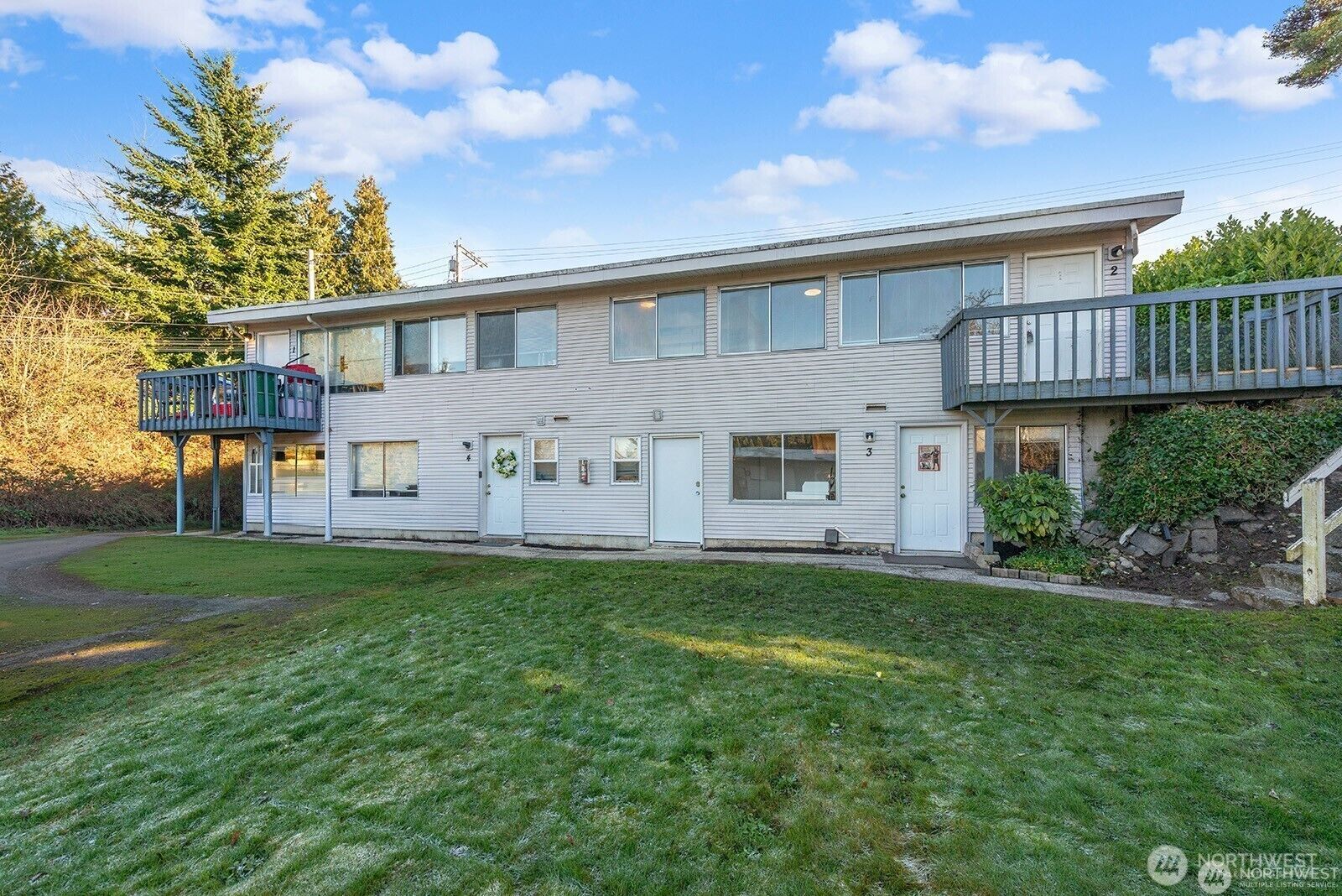 Property Photo: 15328 40th Avenue W WA 98087