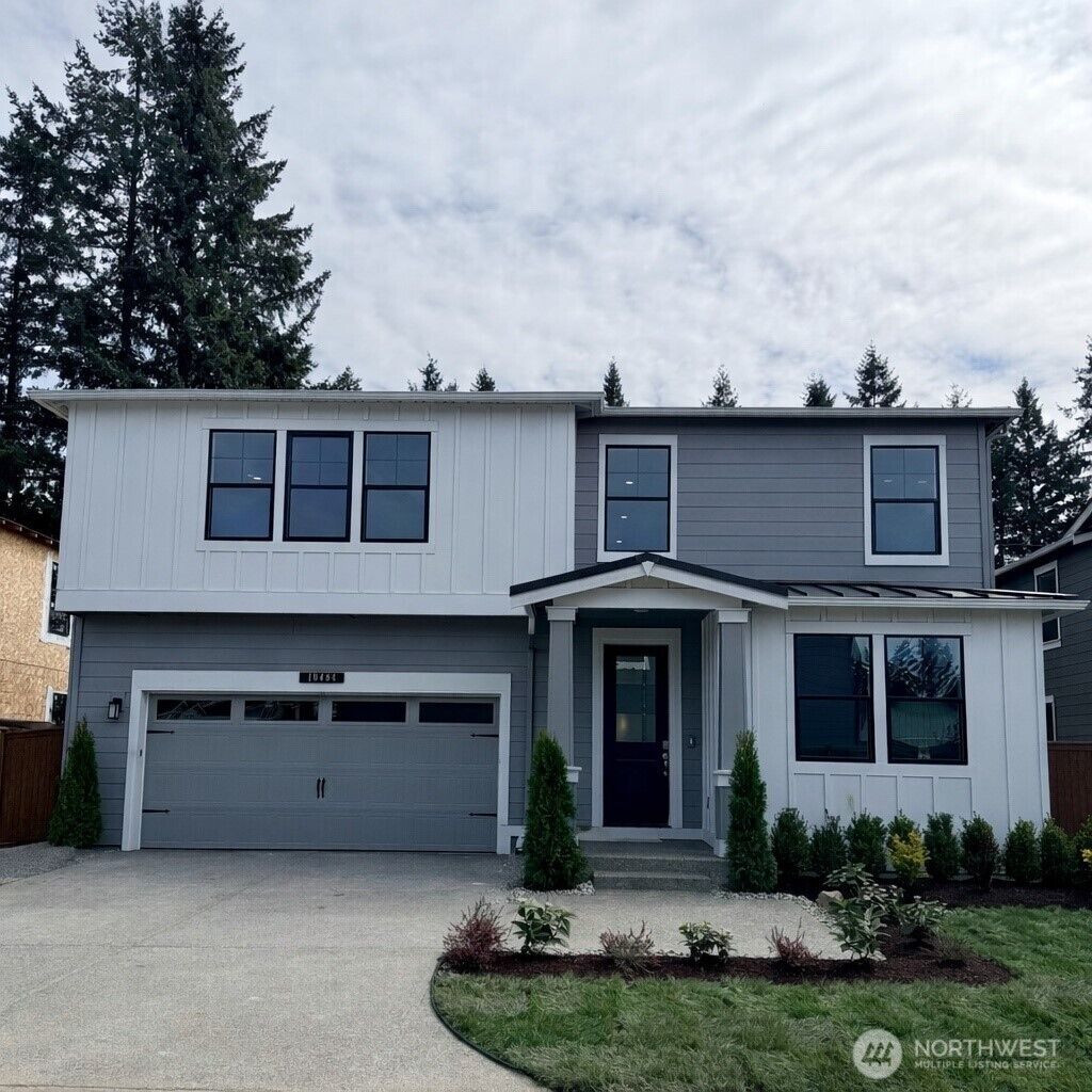 Property Photo: 10534 135th Place NE 35 WA 98033