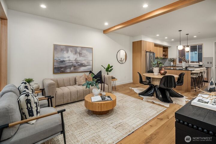 Property Photo:  1806 E Mercer Street  WA 98112 