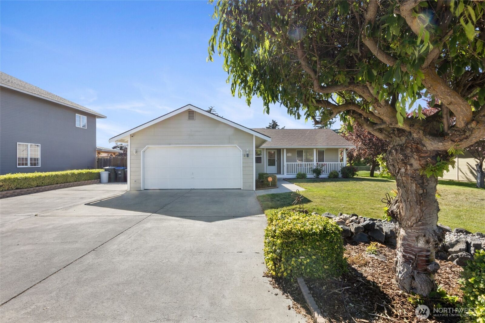 Property Photo:  2214 S Belair Drive  WA 98837 