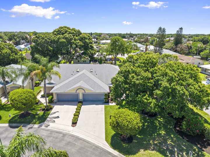 Property Photo:  4229 SE Home Way  FL 34952 