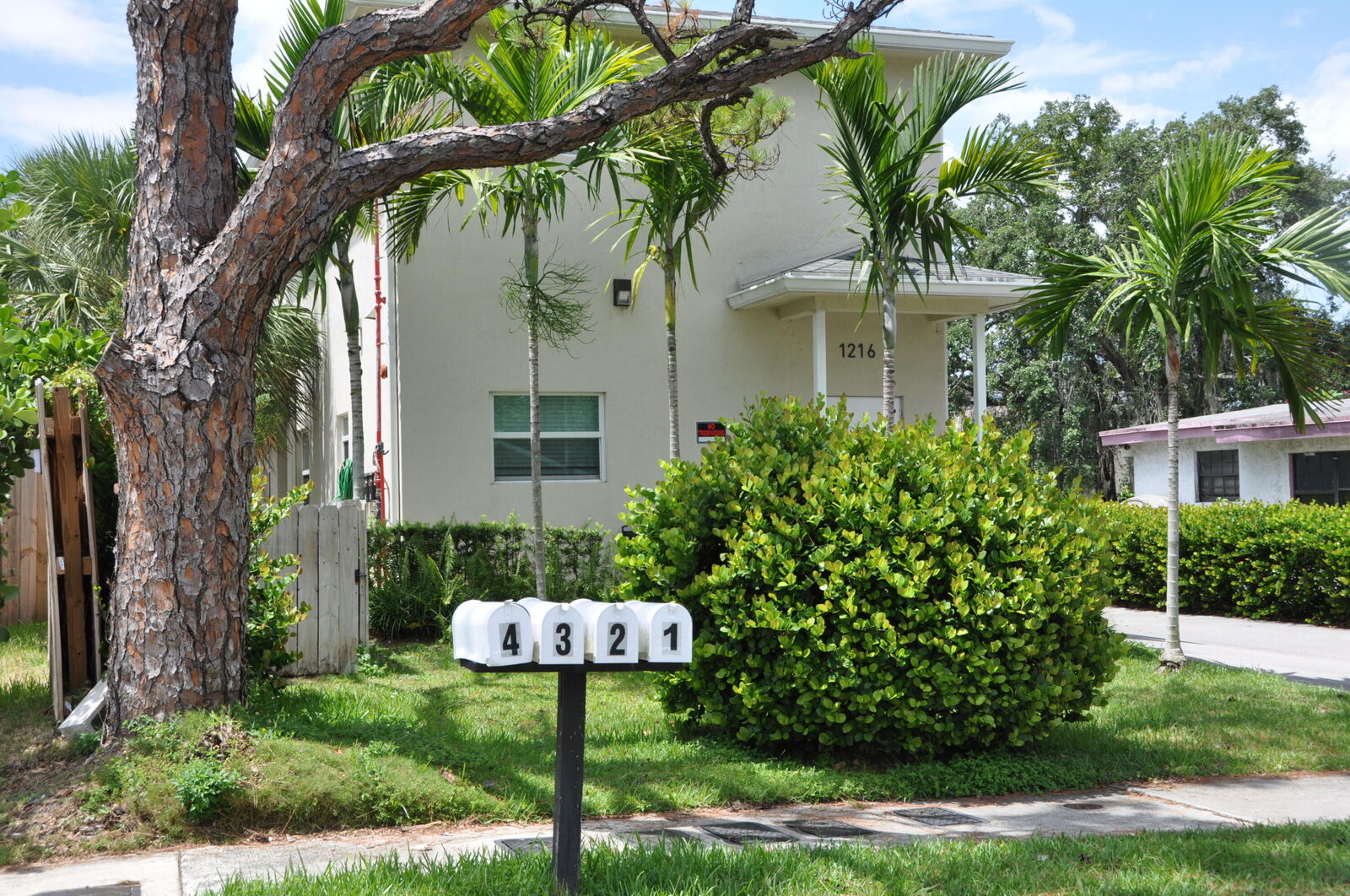 Property Photo:  1216 NW 6th Court #2  FL 33311 