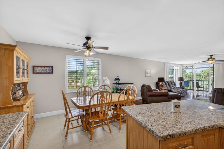 Property Photo: 11811 Avenue Of The Pga 7-2A FL 33418