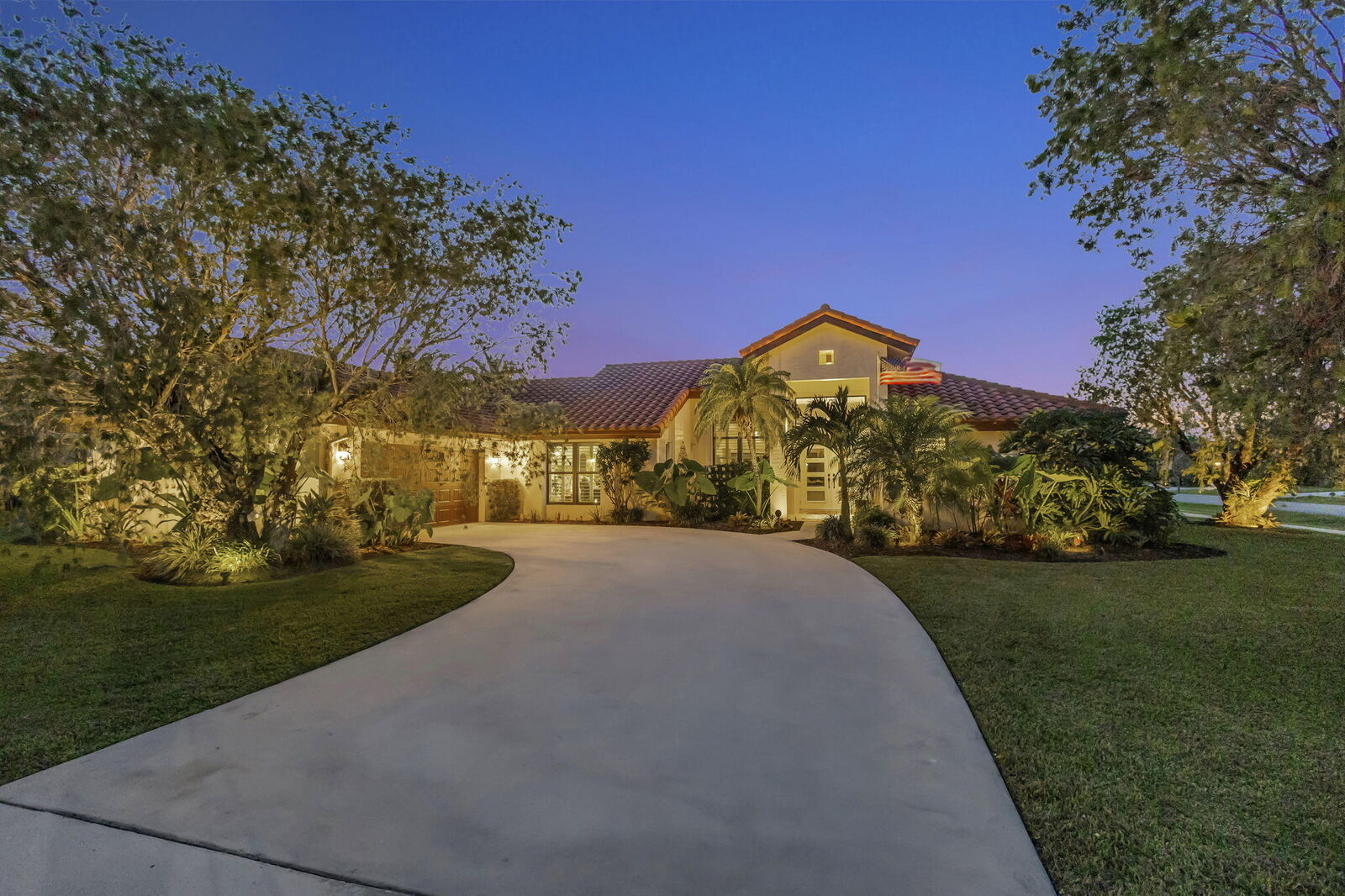 Property Photo: 1945 Lynton Circle FL 33414