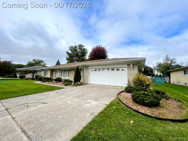 Property Photo: 11571 Murthum Avenue MI 48093
