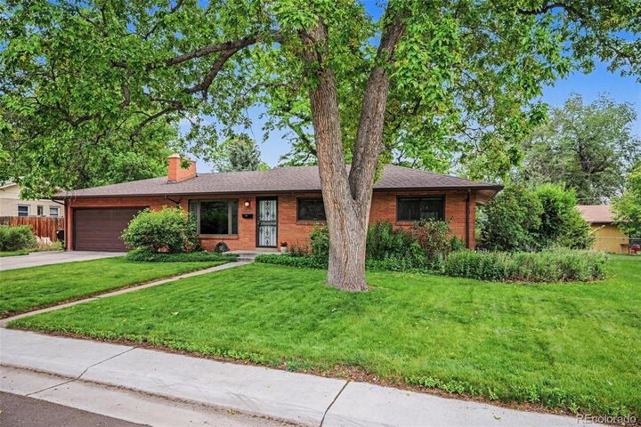 Property Photo:  4102 W Greenwood Place  CO 80236 