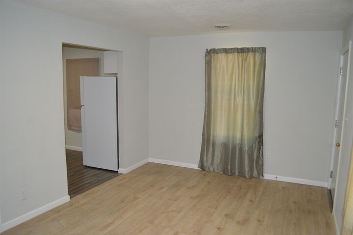Property Photo:  1802 S Lulu  KS 67211 