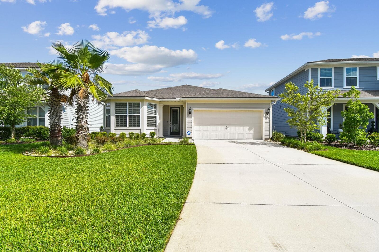 Property Photo:  182 Myrtle Oak Ct  FL 32092 