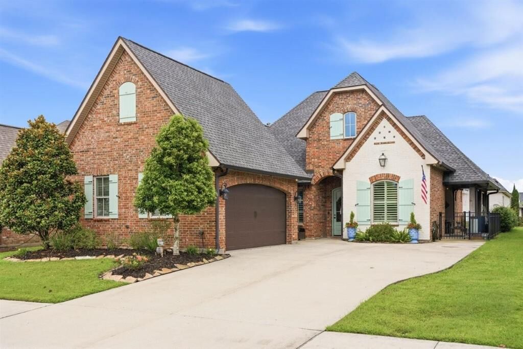 Property Photo:  5830 Willow Breeze Drive  LA 70605 