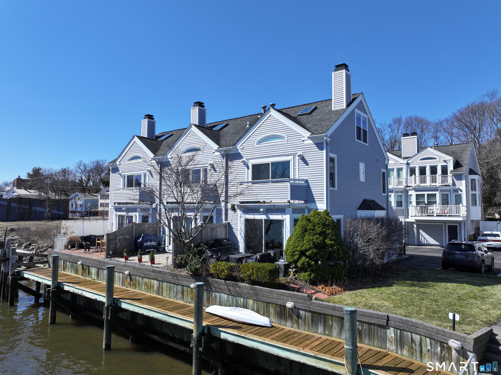 Property Photo: 225 Front Street 1 CT 06513