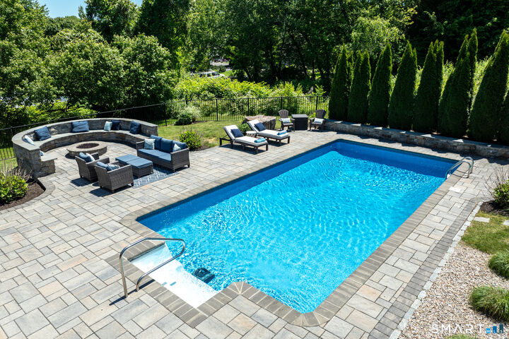Property Photo:  18 Partridgetown Road  CT 06770 
