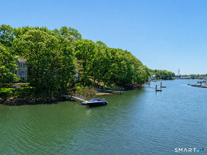 Property Photo: 36 Otter Trail CT 06880