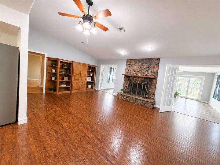 Property Photo:  609 Aspen Drive  OK 73003 