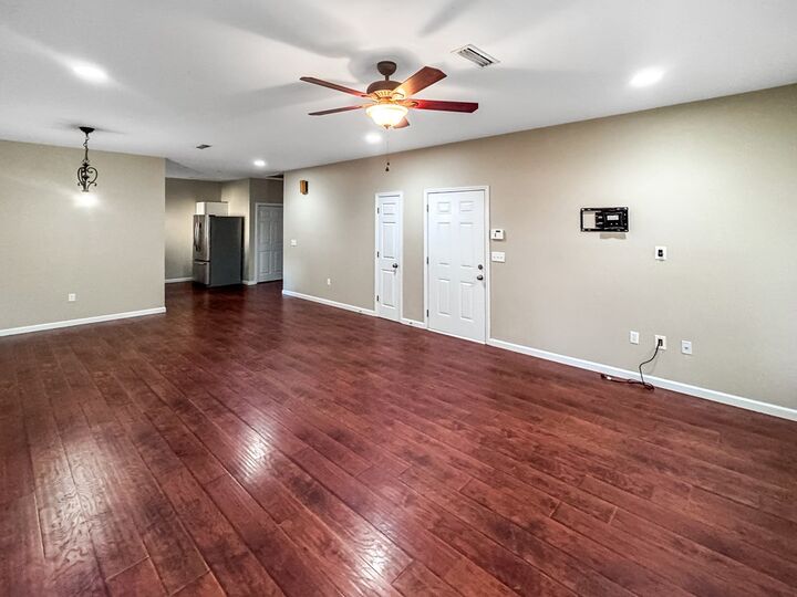 Property Photo:  336 Main  AL 36312 