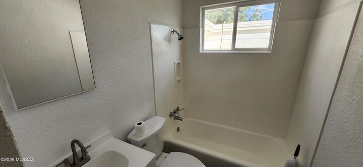 Property Photo: 118 E Pinal Street AZ 85616