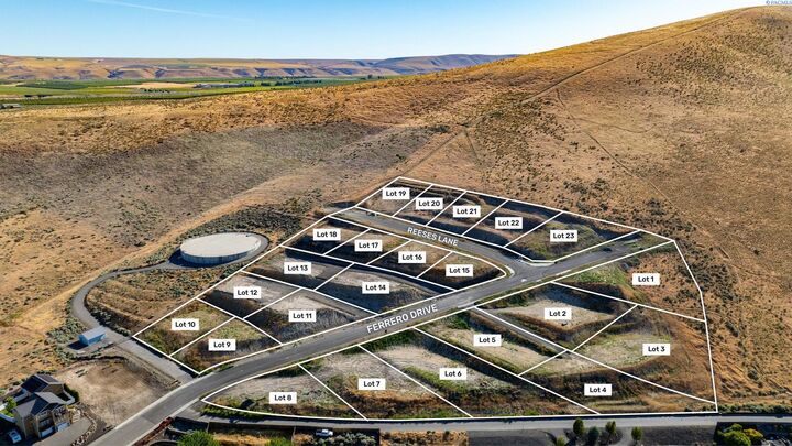 Property Photo: 4707 Ferrero Drive Lot13 WA 99353