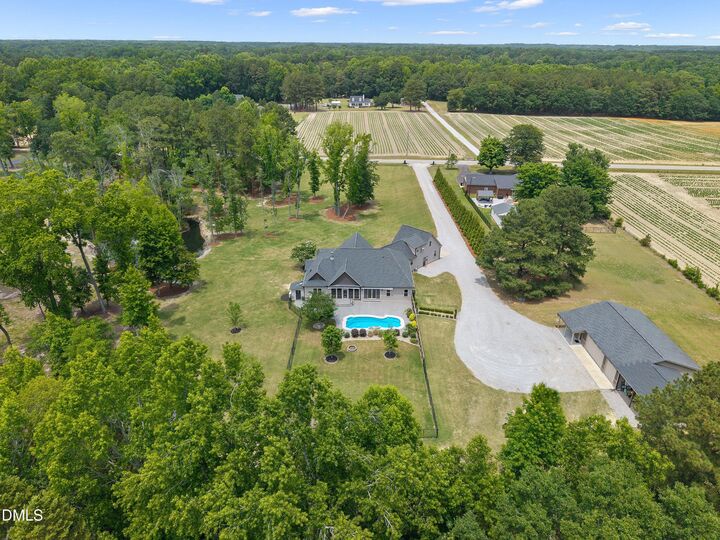 Property Photo: 2335 Twin Acres Road NC 27520