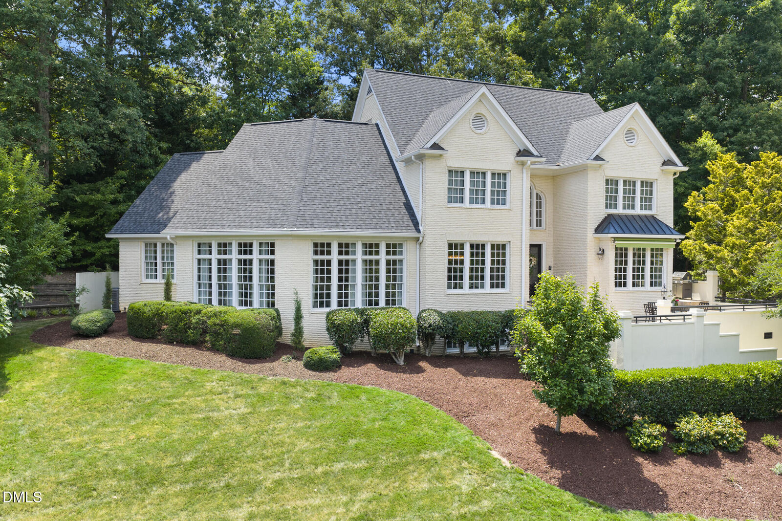 Property Photo: 4005 George V Strong Wynd NC 27612