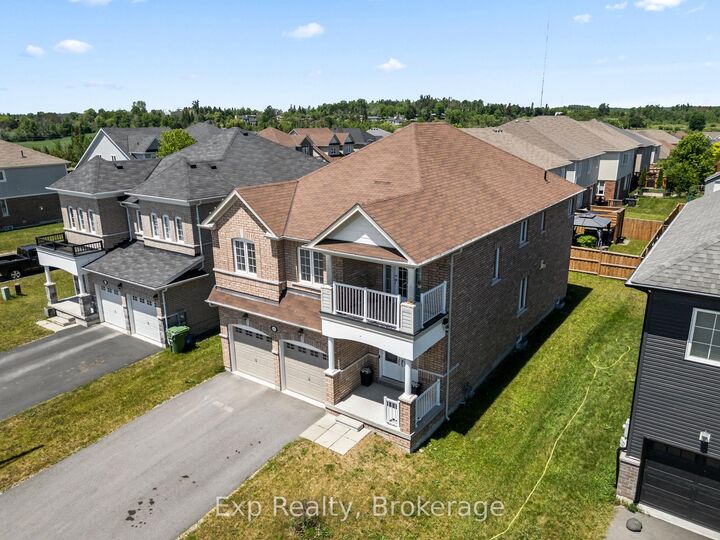 Property Photo: 64 Paul Rexe Boulevard ON K9J 0G4