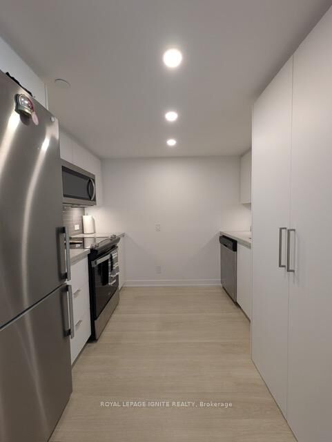 Property Photo: 30 Tretti Way 418 ON M3H 0E3