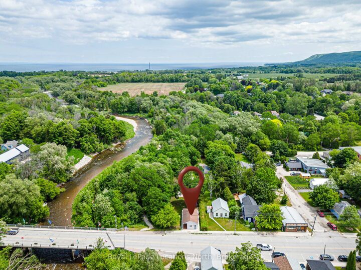 Property Photo: 213 Marsh Street ON N0H 1J0