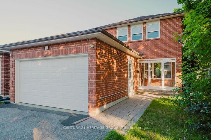 Property Photo:  49 Gray Crescent  ON L4C 5V4 