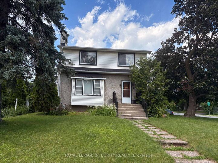 Property Photo: 1085 Richard Avenue ON K1H 8C3