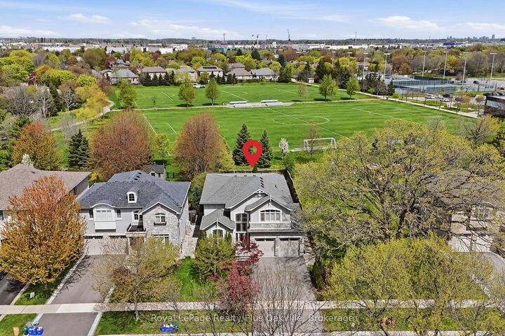 Property Photo: 2363 Yolanda Drive ON L6L 2H9