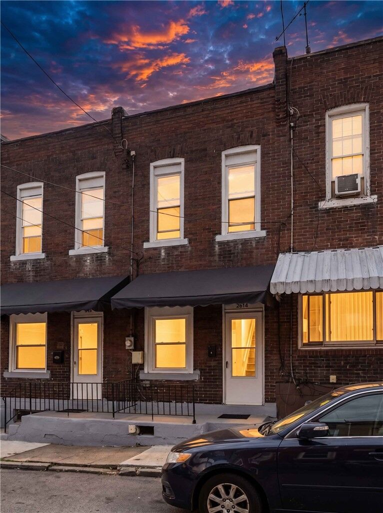 Property Photo:  2014 Tustin St  PA 15219 