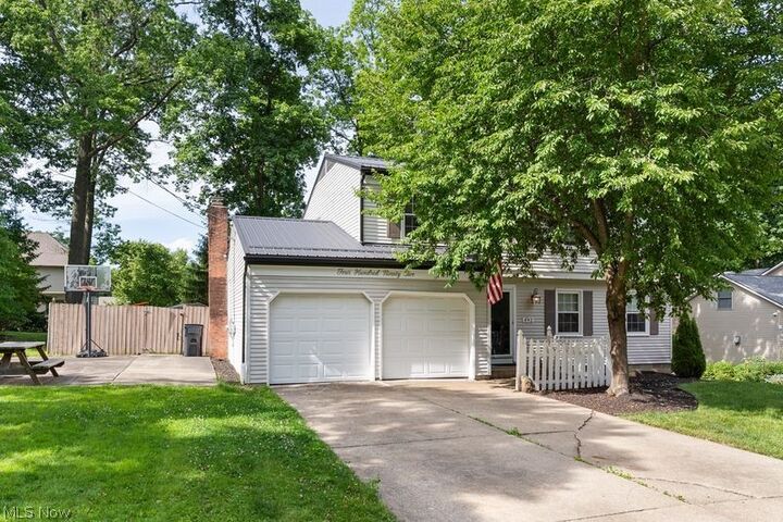 Property Photo: 492 Hickory Hollow Drive OH 44406