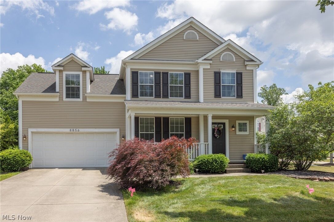 Property Photo: 8856 Oakbrook Circle OH 44087