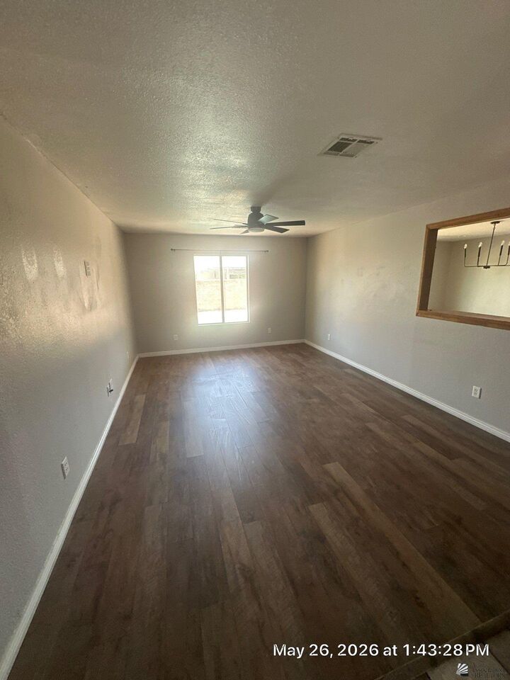 Property Photo: 1401 E Kuns Ct AZ 85365