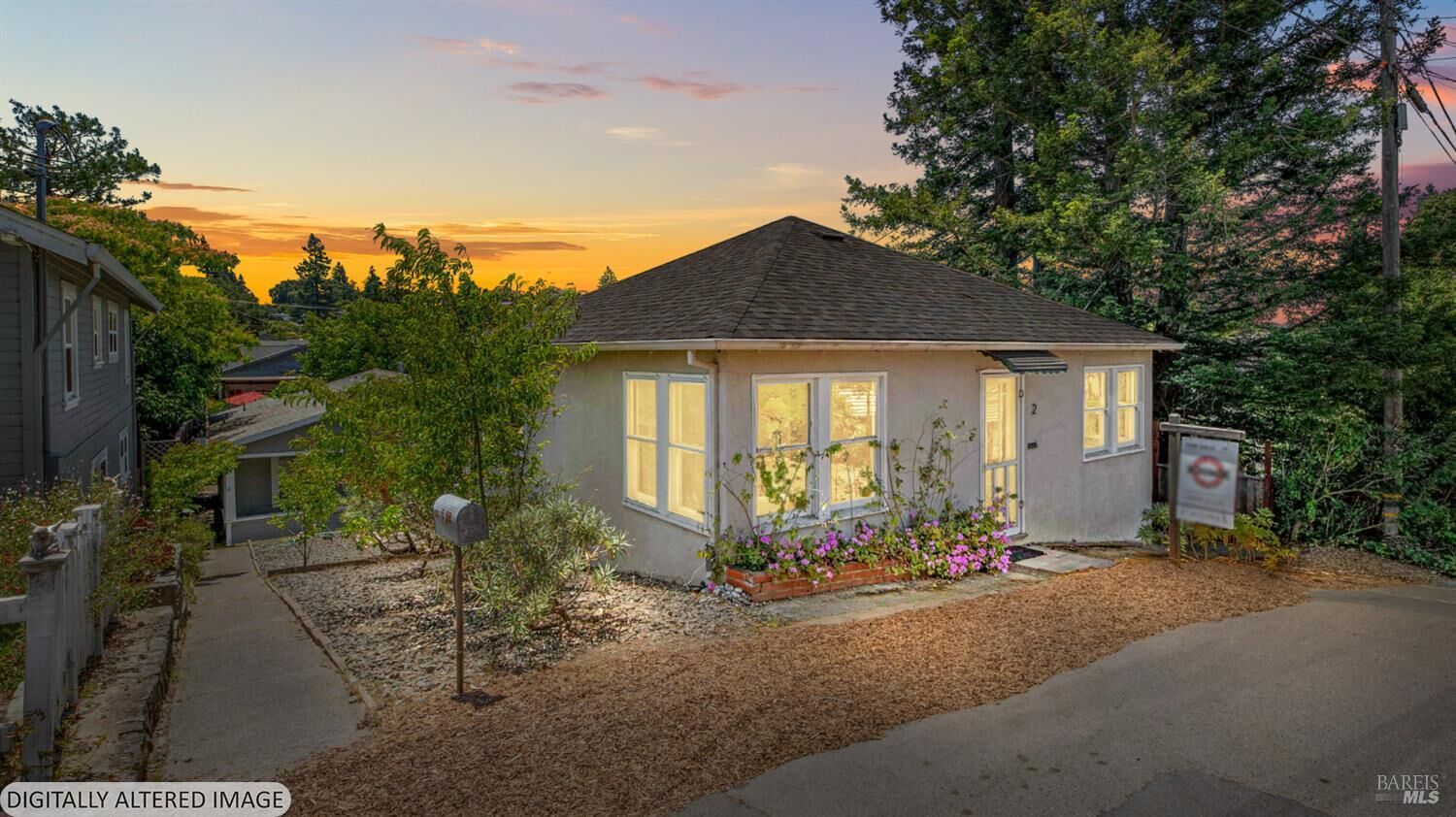 Property Photo:  2 2 1/2 Grandview Avenue  CA 94952 