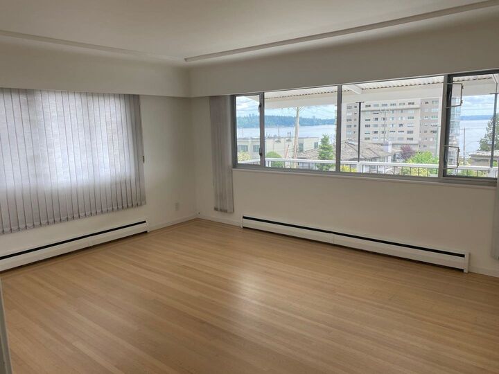 Property Photo:  299 24th Street B  BC V7V 4G9 