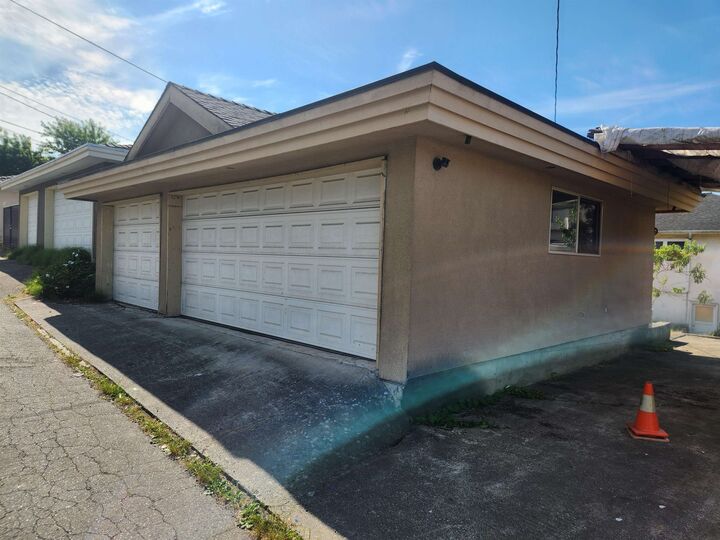 Property Photo: 429 E 50th Avenue BC V5X 1A9