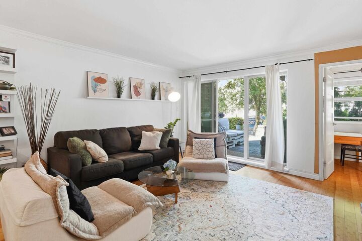 Property Photo: 9857 Manchester Drive 211 BC V3N 4P5